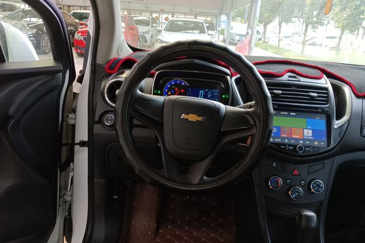 Used Chevrolet Trax 2016 1.4T Automatic Two-Wheel Drive Comfort Version with Sunroof