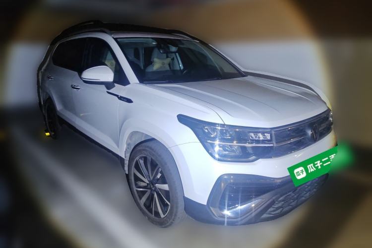 Used Volkswagen Tharu 2023 300TSI Two-Wheel-Drive Moonlight Edition