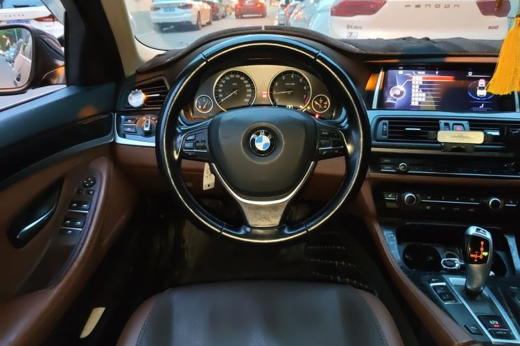 Used BMW 5 Series 2017 520Li Elegant Edition
