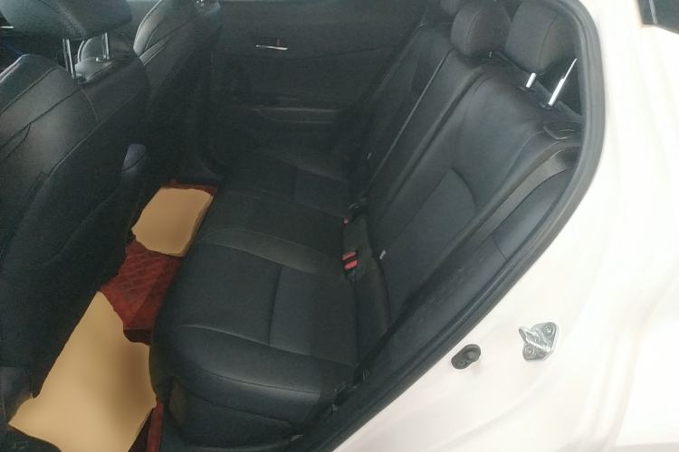 Used Toyota C-HR 2023 2.0L Leading Edition
