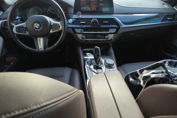 Used BMW 5 Series 2019 525Li M Sport Package
