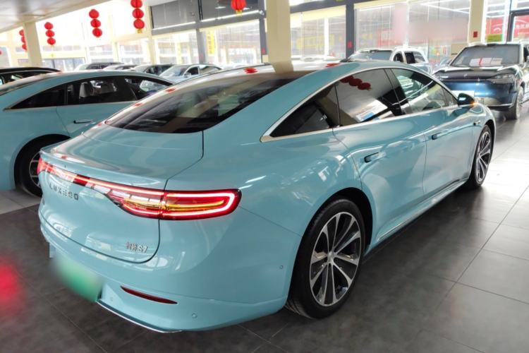 Used Hima Luxeed S7 2025 855 km Max
