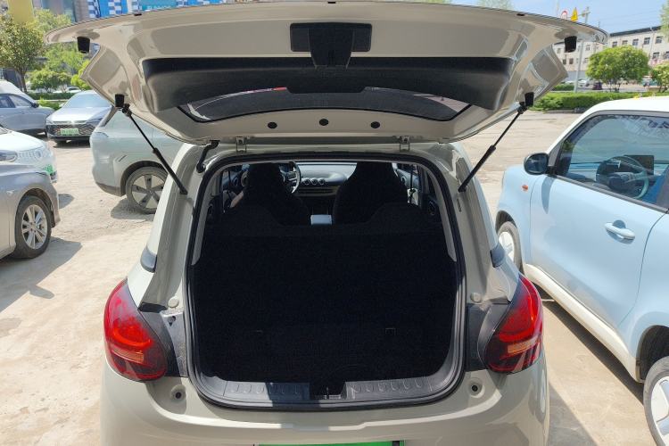 Used Wuling Bingo 2023 333 km Fast-Share Version Trunk
