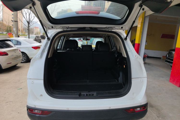 Used Dongfeng Fengon 580 2017 1.5T CVT Luxury Model Trunk