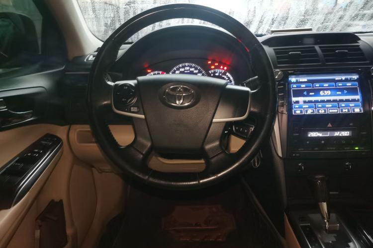 Used Toyota Camry 2015 2.0G Premier Edition