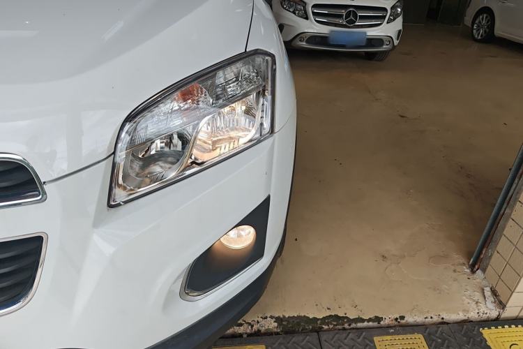 Used Chevrolet Trax 2016 1.4T Automatic Two-Wheel Drive Comfort Version with Sunroof