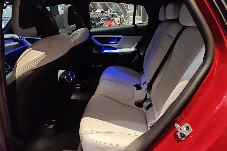 Used Mercedes-Benz GLC Coupe 2024 GLC 300 4MATIC Coupe SUV Left Rear Seat