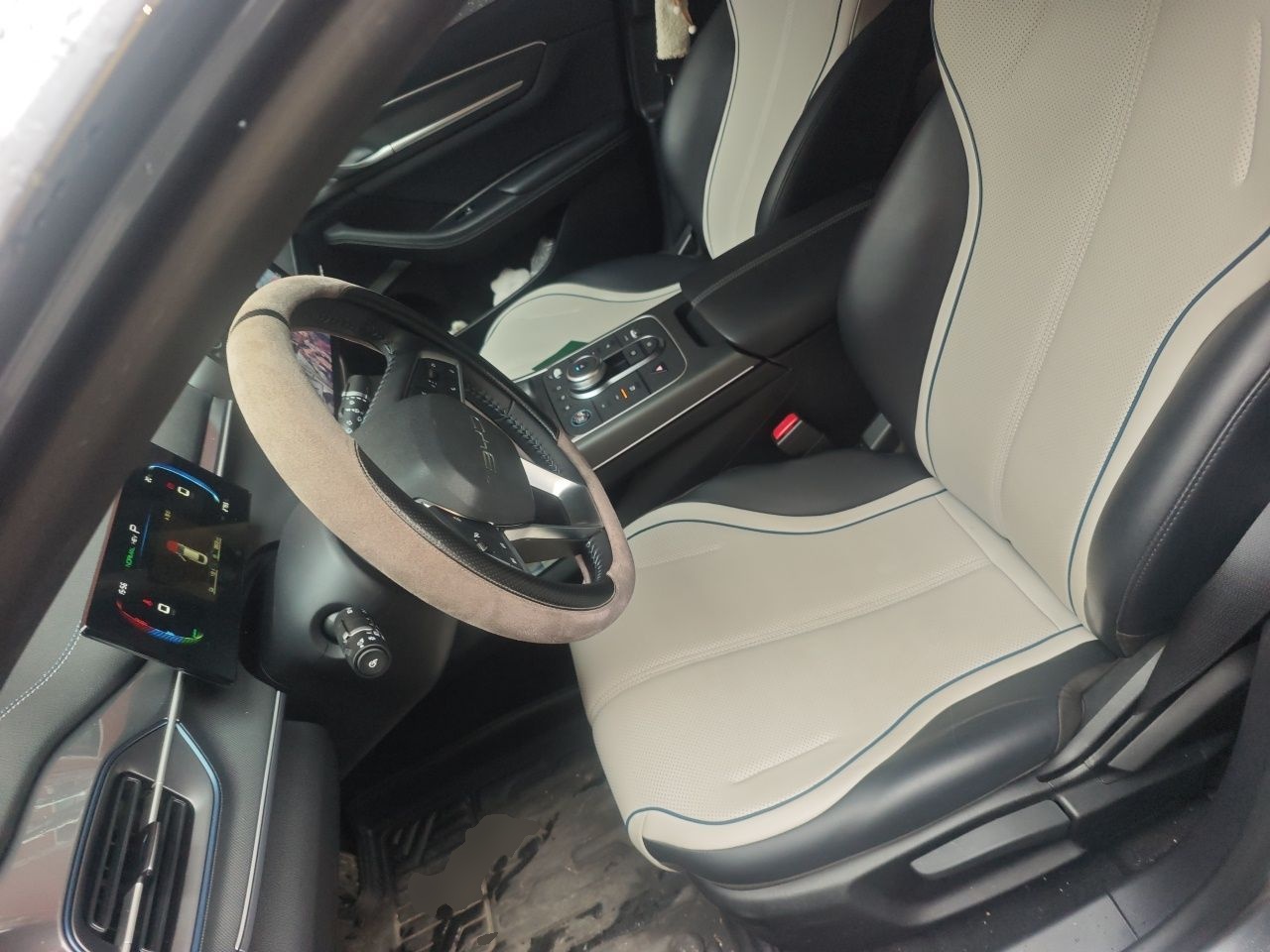 BYD Destroyer 05 2024 HONOR Edition DM-i 55KM Luxury Model — снимка 17