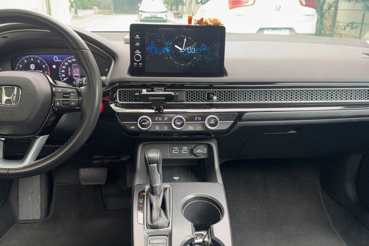 Used Honda Civic 2022 240TURBO CVT Dynamic Control Version Audio And AC Panel