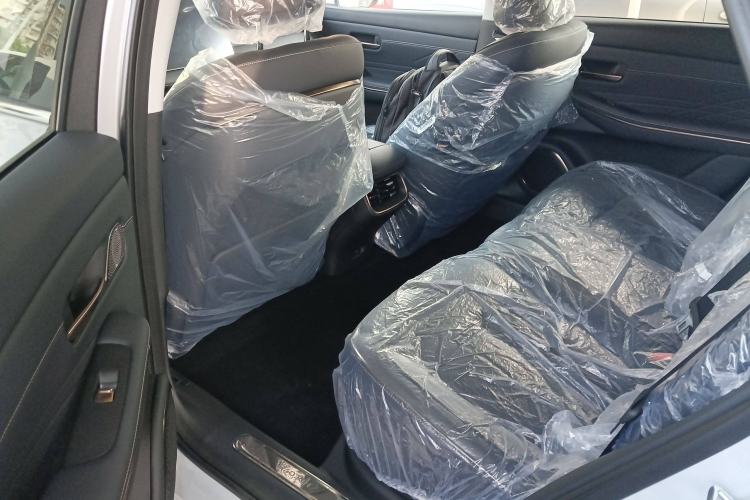 Used Baojun Enjoy 2025 Plug-in Hybrid 140km Luxury Edition
