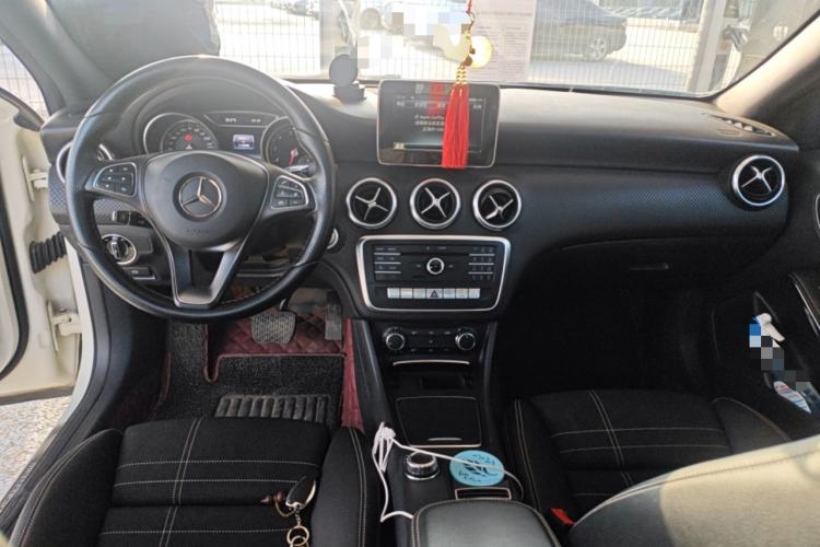 Used Mercedes-Benz A-Class 2016 A 200 Fashion Model
