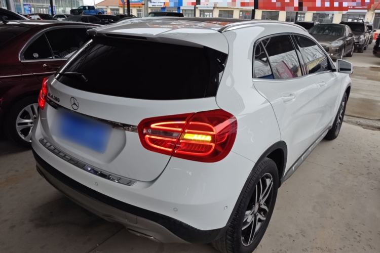 Used Mercedes-Benz GLA 2016 GLA 200 Fashion Model