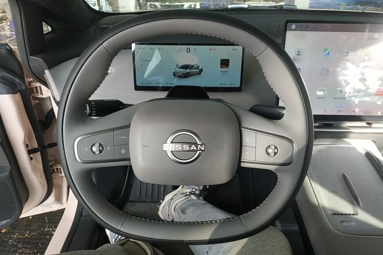 Used Nissan N7 2025 625 Max Steering Wheel