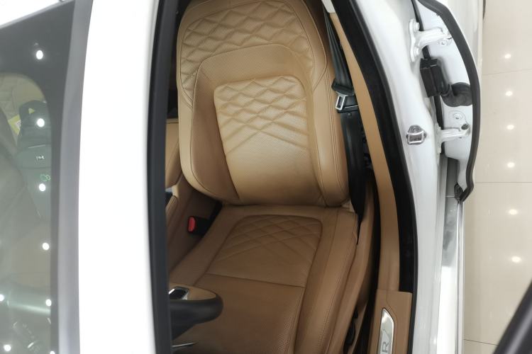 Used Jaguar XFL 2023 XFL 2.0T P250 Two-Wheel-Drive Luxury Deluxe Edition
