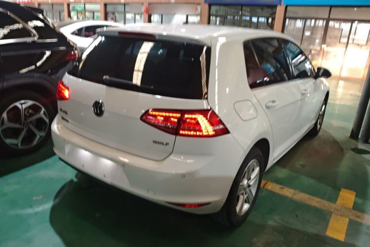 Used Volkswagen Golf 2016 1.6L Automatic Comfort Model Rear Right 45 Deg