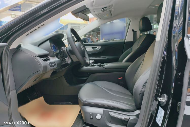 Used Hongqi E-QM5 2024 610 km PLUS