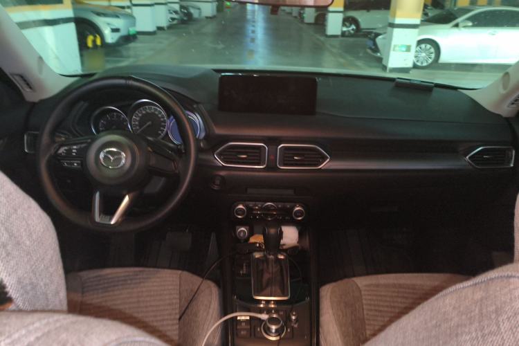 Used Mazda CX-5 2022 2.0L Automatic Two-Wheel Drive Comfort Version Center Console