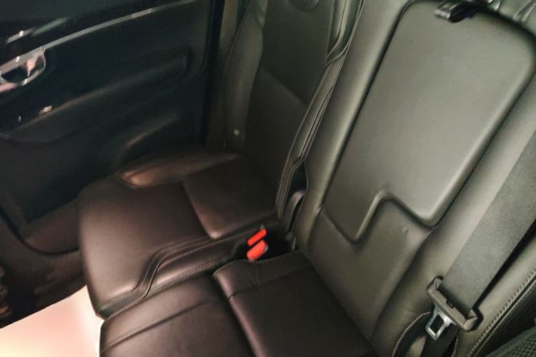 Used Volvo XC90 2015 T6 Luxury Edition 5-seater Left Rear Seat