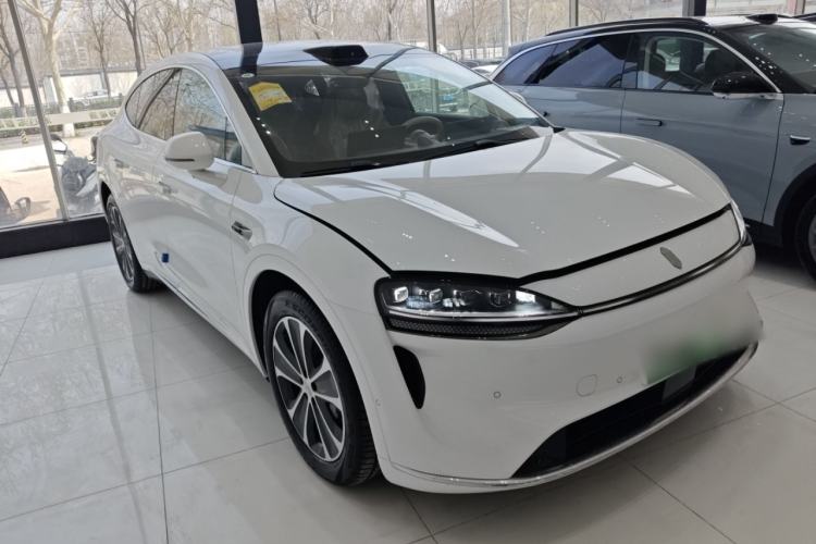 Used Hima Luxeed R7 2026 Model Range-Extending Max
