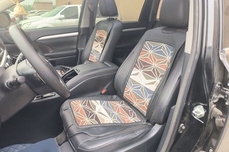 Used Toyota Highlander 2018 2.0T Four-Wheel Drive Luxury Edition 7 Seats China V Emission Standard Left Front Seat