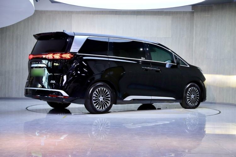 Used Denza D9 2024 DM-i 980 Four-Wheel Drive Prestige Model