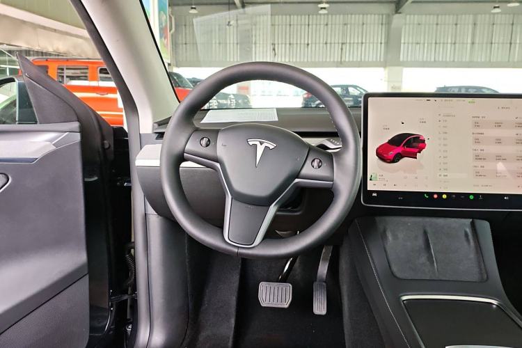 Used Tesla Model Y 2024 Rear-Wheel-Drive Version
