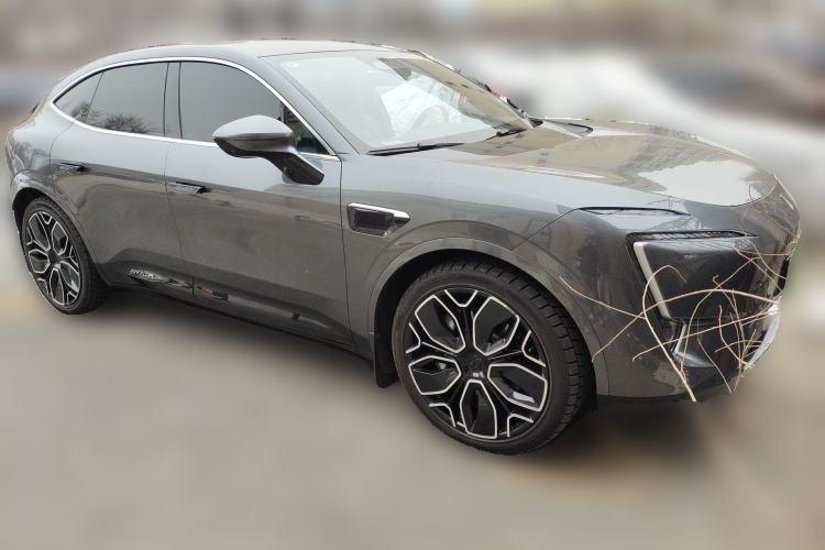 Used Avatr 11 2023 Harmony 90-degree Rear-wheel Drive Business Edition Front Right 45 Deg