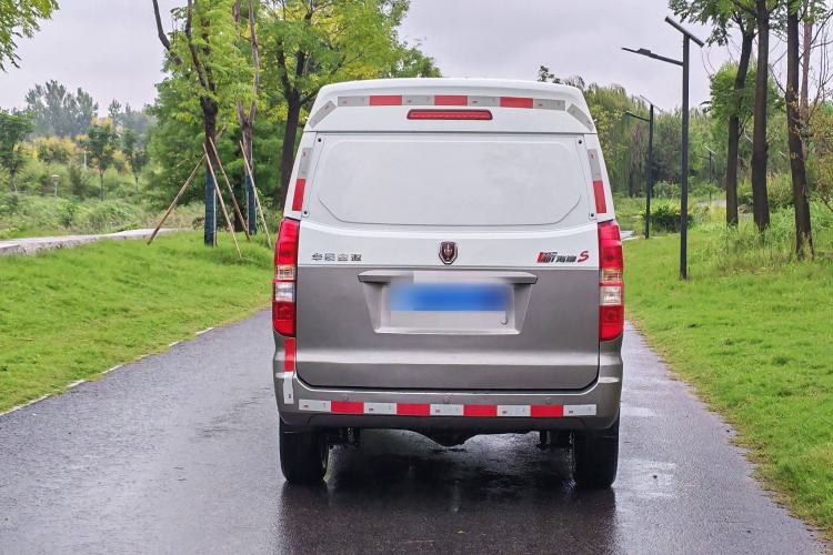 Used Jinbei New Hiace S 2022 1.5L Wealth Edition Air-Conditioner-Free Truck China VI Standard SWC15M