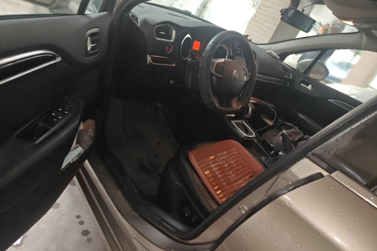 Used Citroen C4L 2013 1.6 THP Automatic Impression Edition
