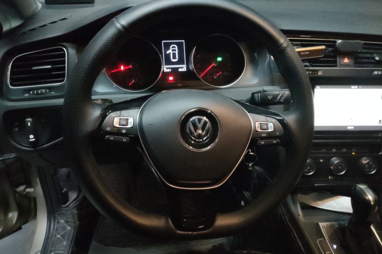 Used Volkswagen Golf 2019 200TSI DSG Comfort & Ambition Edition China VI Standard