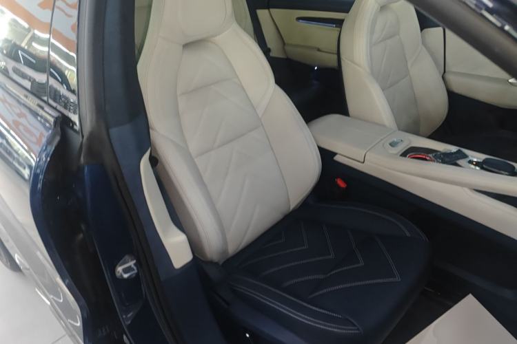 Used Zeekr 001 2023 WE Edition 100 kWh
