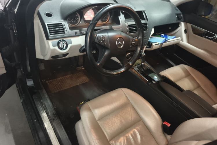 Used Mercedes-Benz C-Class 2010 C 200K Fashion Model
