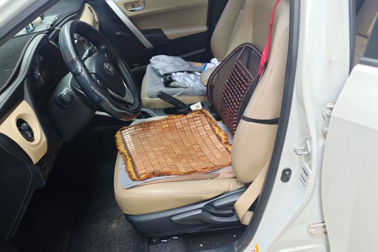 Used Toyota Levin 2017 Revised Dual-Engine 1.8H GS E-CVT Elite Sunroof Version China V Standard
