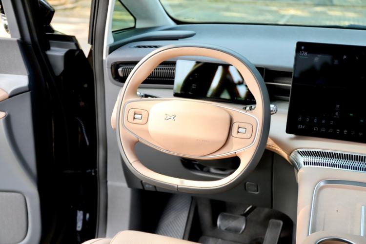 Used XPeng X9 2025 650 Long-Range Max