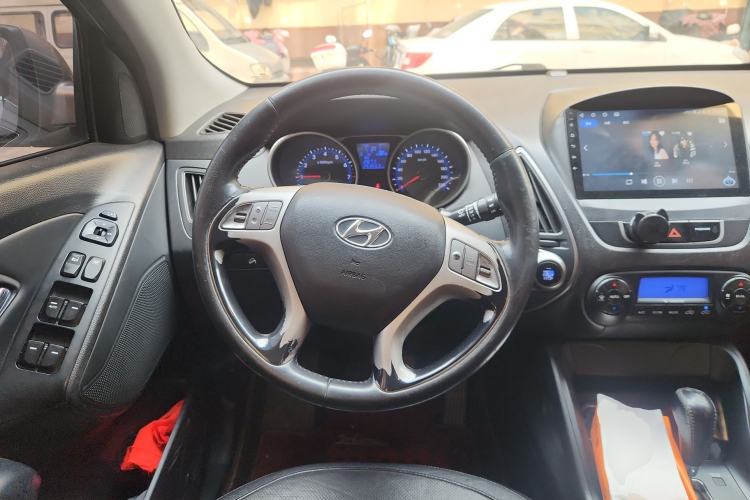 Used Hyundai ix35 2012 2.0L Automatic Two-Wheel Drive Elite Edition GLS
