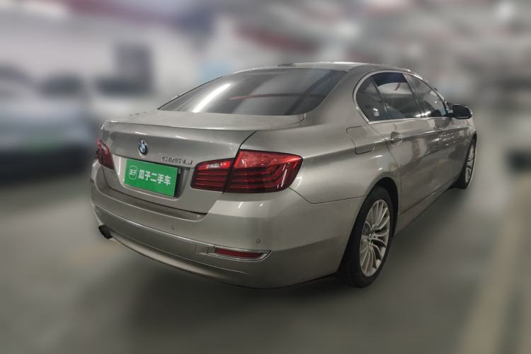 Used BMW 5 Series 2017 525Li Luxury Design Package Rear Right 45 Deg