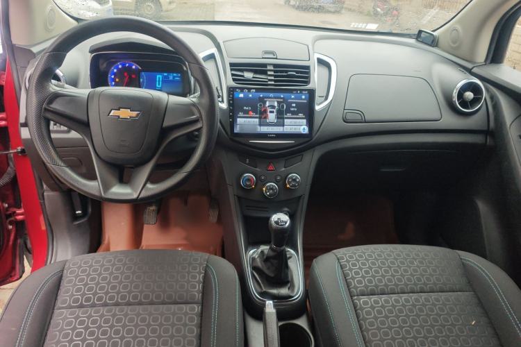 Used Chevrolet Trax 2016 1.4T Manual Two-Wheel Drive Comfort Version with Sunroof