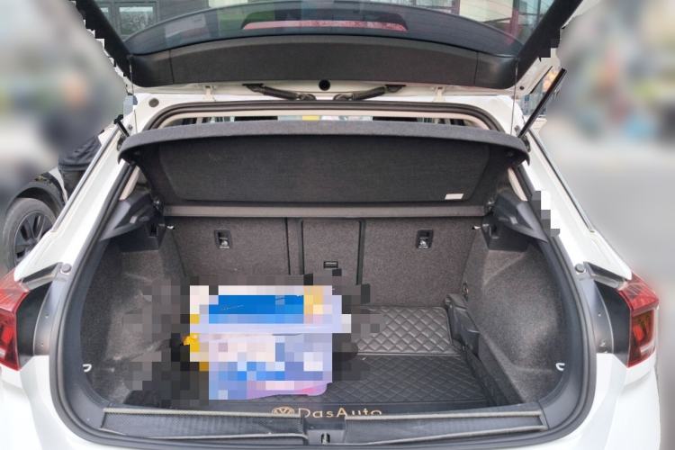 Used Volkswagen T-ROC 2022 280TSI DSG Two-Wheel Drive Elite PLUS Trunk