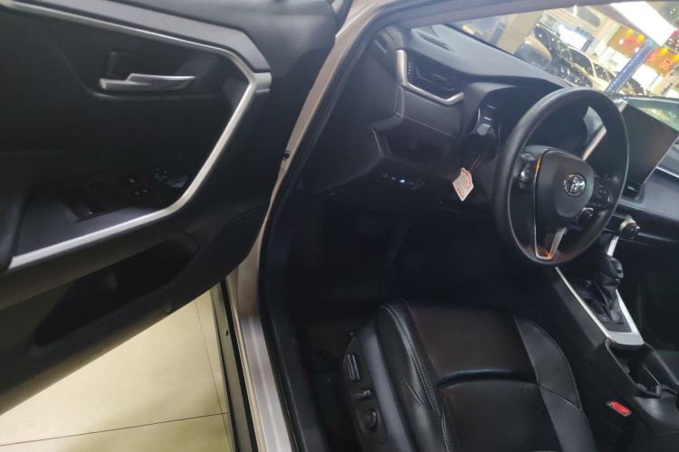 Used Toyota Wildlander 2020 Dual-Engine 2.5L E-CVT Two-Wheel Drive Luxury Edition