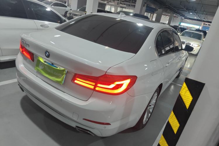 Used BMW 5 Series 2019 Facelifted 530Li Leading Edition Luxury Package Rear Right 45 Deg