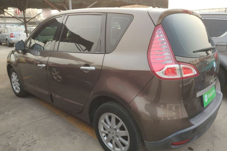 Used Renault Scenic Classic 2011 2.0 Comfort Edition with Scenic Design