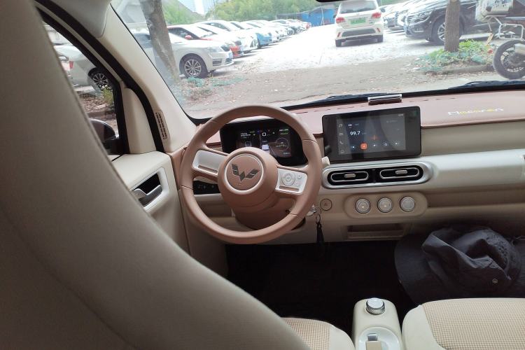 Used Wuling Hongguang MINIEV 2024 3rd Generation 215km Advanced Version