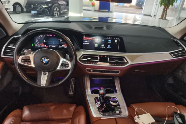 Used BMW X7 2022 xDrive40i Executive M Sport Package Center Console