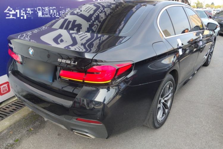 Used BMW 5 Series 2022 Second Facelift 525Li M Sport Package Rear Right 45 Deg