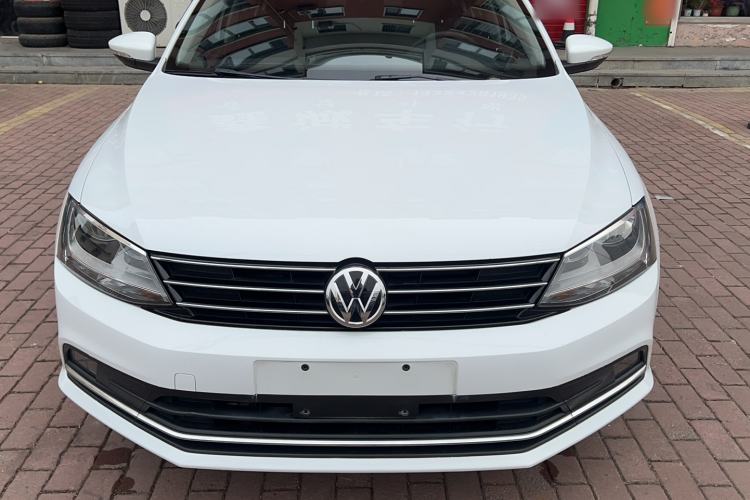 Used Volkswagen Sagitar 2017 230TSI Automatic Comfort Version