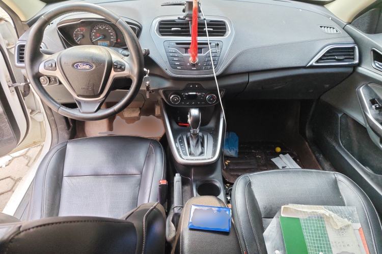 Used Ford Escort 2015 1.5L Automatic Fashion Model
