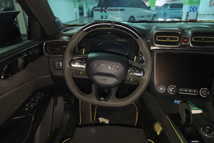 Used Lynk & Co 03 2021 03+ 2.0TD Automatic Wind-Chasing Edition Steering Wheel