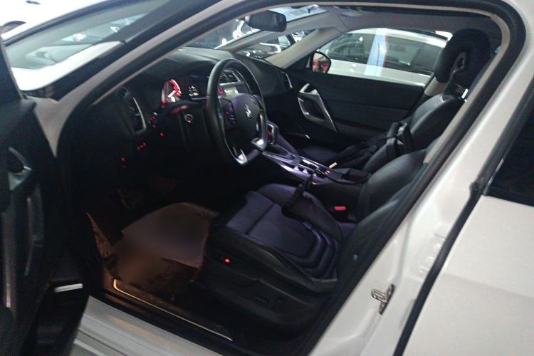 Used DS 5 2014 1.6T Luxury Edition THP160