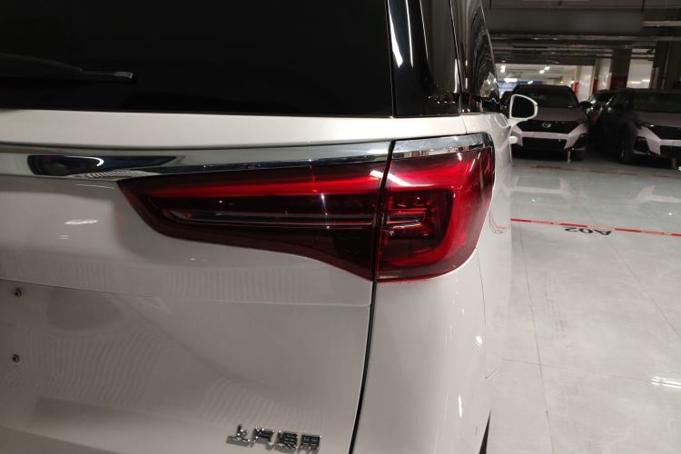 Used Buick GL8 2023 ES Lu Zun Deluxe and Yue Edition
