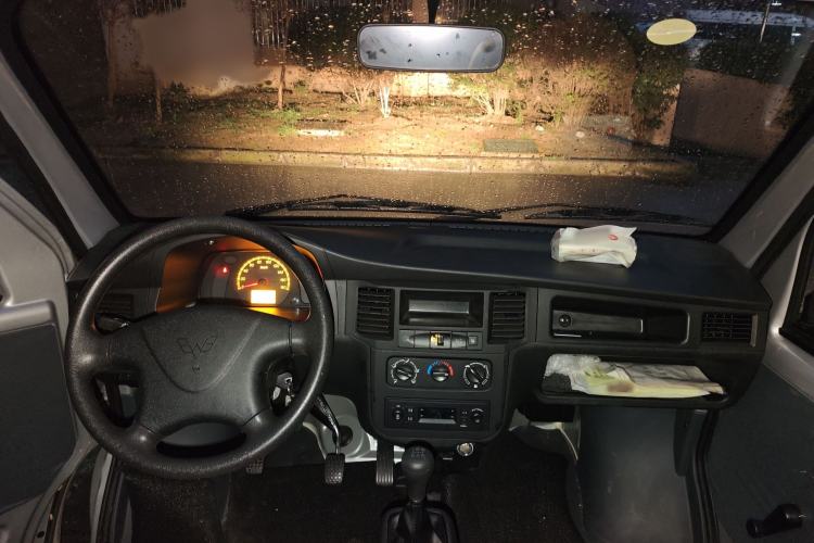 Used Wuling Zhiguang 2023 1.5L Practical Version 5/7 Seats
